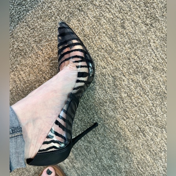 DKNY Zebra Heels - Black & Clear Size 8.5/9 Lightly Used Mob Wife Office Siren - Picture 9 of 11